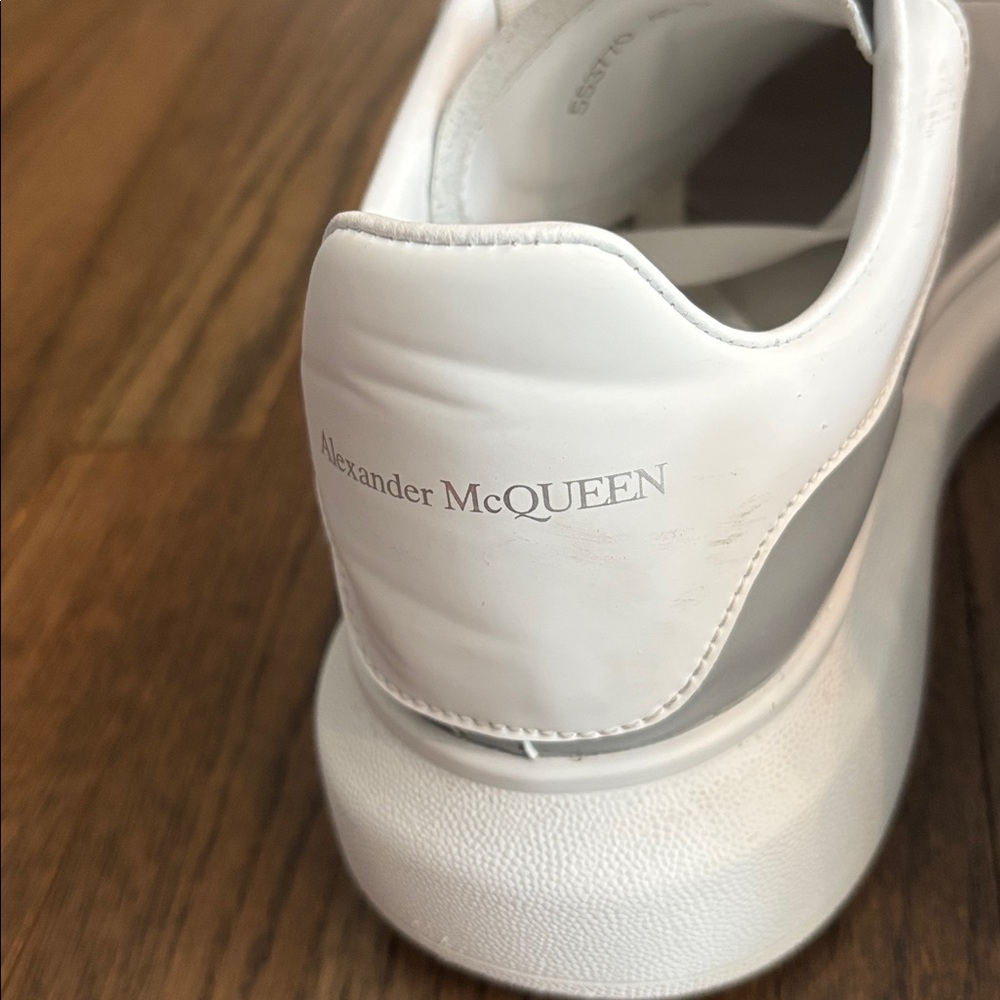 Alexander McQueen Men's Gray Leather Low-Top Sneakers size 45 - Picture 5 of 9